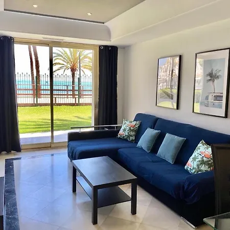 アパート Puerto Banus 2 Bedrooms Oceanfront C