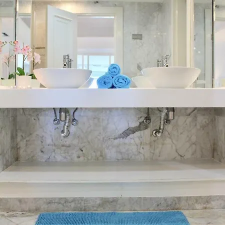 Puerto Banus 2 Bedrooms Oceanfront C * マルベーリャ