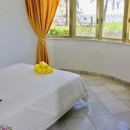 Puerto Banus 2 Bedrooms Oceanfront C アパート *